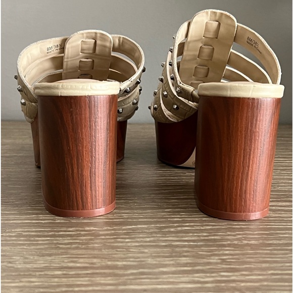 Vince Camuto Platform‎ Studded Sandals 8 - Picture 9 of 13